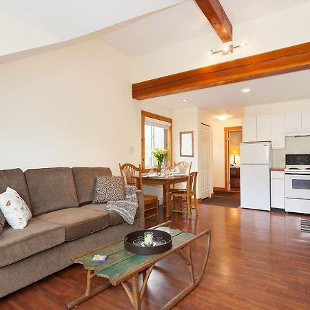 Pemberton Valley 1 Bedroom Suite King Size Bed Wifi Cable Tv Air Conditioning Free Parking Walk To Village Amazing Views Garden Seating Area 外观 照片